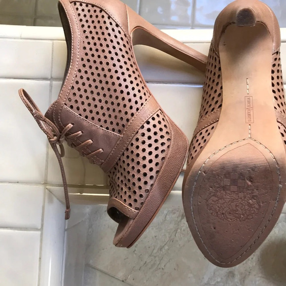 Savilla Pump - Vince Camuto Vince Camuto tan heels